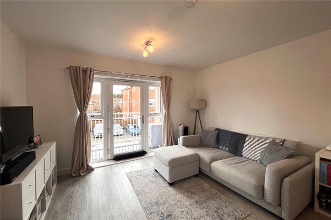 4 Acer House,, Woodlark Mews, Hampshire photo 3