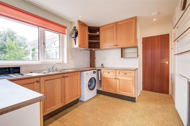 8, Trull Green Drive, Taunton photo 4