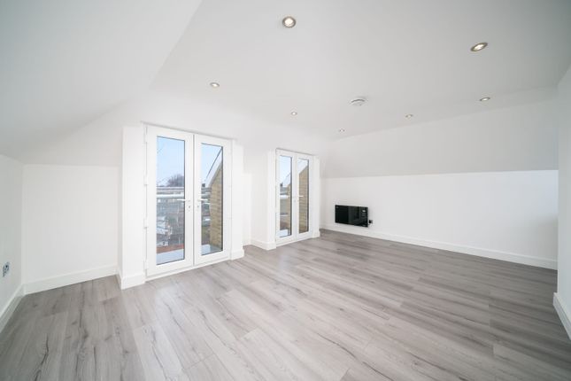 Thumbnail Flat to rent in Barking Road, Plaistow