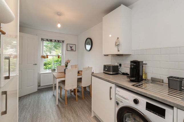 7, Hill Croft, Skipton photo 3
