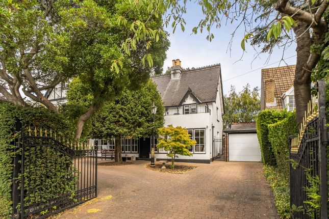 74 Sharps Lane, Ruislip photo 2