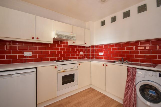 Flat 10, 12, Eversfield Place, St. Leonards-On-Sea photo 4
