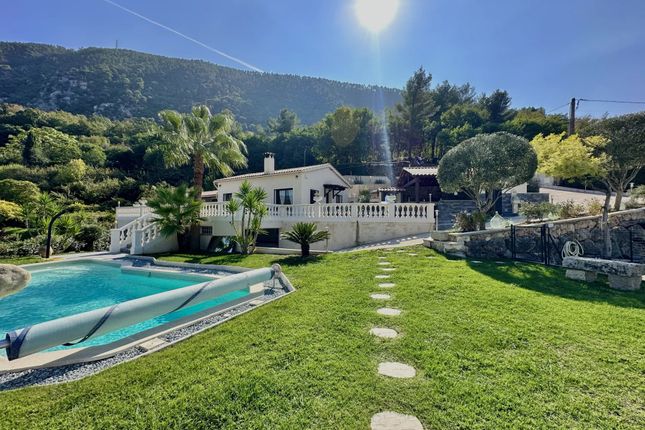 Villa for sale in La Trinite, Nice Area, French Riviera