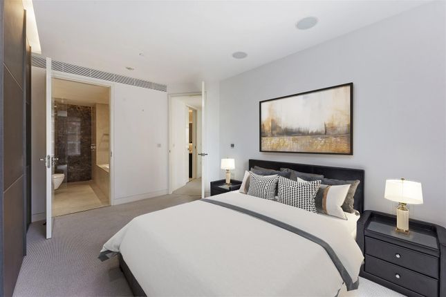 209 The Tower, 1 St. George Wharf, London photo 3