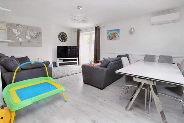 Thumbnail End terrace house for sale in Pinmill, Basildon