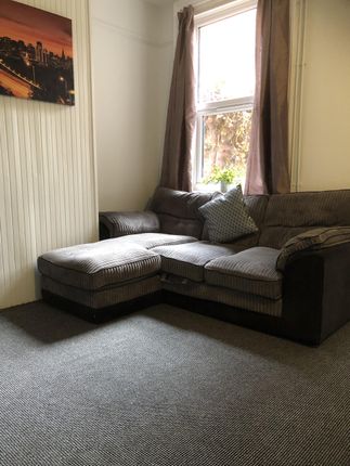 22, St Martins Road, Canterbury photo 4