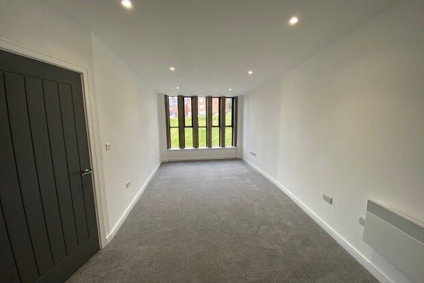 Flat to rent in Knightsbridge Court, Chesterfield