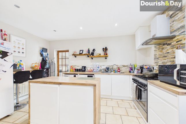 72 Charnley Road, Stafford photo 3