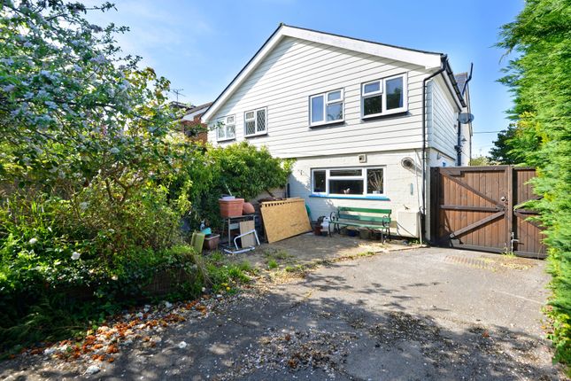 7 Elmbridge Road, Cranleigh photo 4
