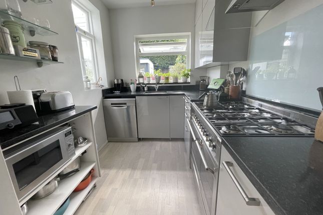 Cottage for sale in Richmond Road, Potters Bar