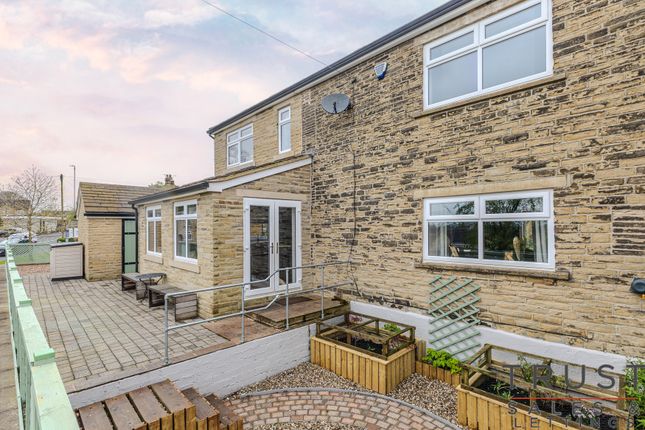 Cottage for sale in Roundwell Road, Liversedge
