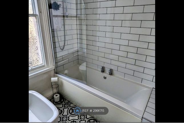 Victoria Road, Leeds photo 5