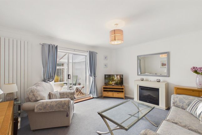 3, Plane Tree Court, Sunderland photo 2