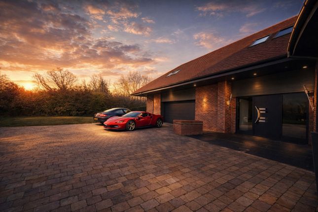 2, Arden Glade Kington Lane, Claverdon photo 3