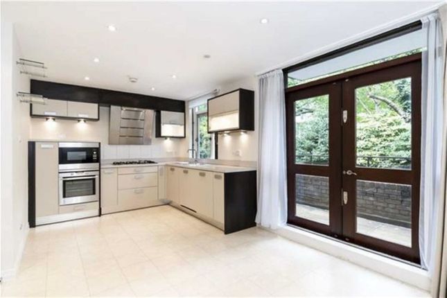 Property to rent in Cambridge Square, London