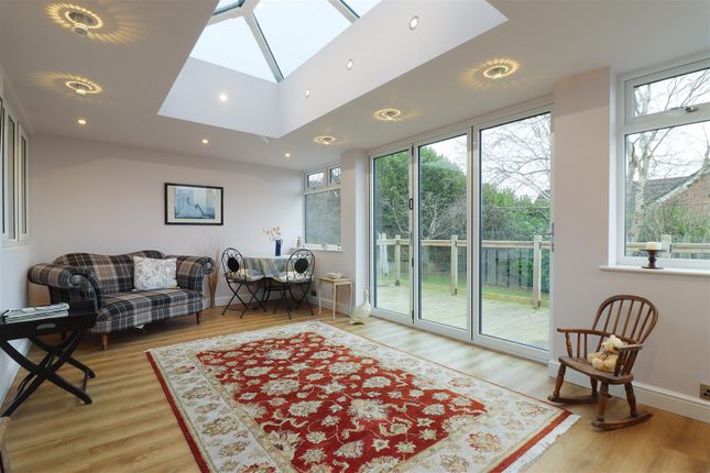 24, Ridd Way, Chesterfield photo 2