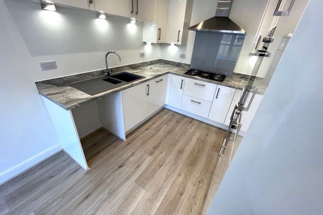 5, Kestrel Road, Preston photo 4