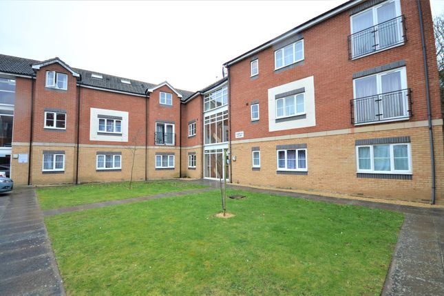 Flat for sale in Isabelle Court, Kettering