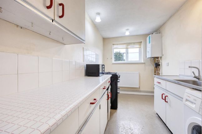 Flat 3, Carlton Court 10A, Bosanquet Close, Uxbridge photo 4