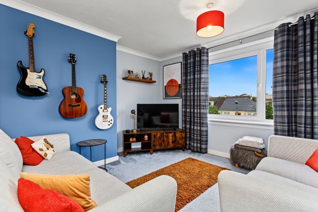 Flat 1/2 17, Crookston Avenue, Glasgow photo 3