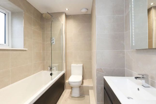 8 Newlyn Road, Sheffield photo 3