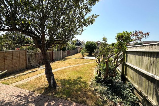 12, Marlborough Avenue, Weymouth photo 4