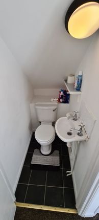 17, BROOMFIELD RD, CHADWELL HEATH photo 5
