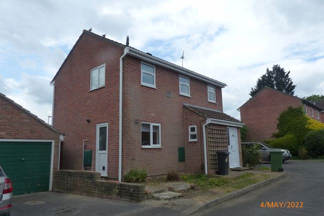 Thumbnail Link-detached house to rent in Larcombe Road, Petersfield