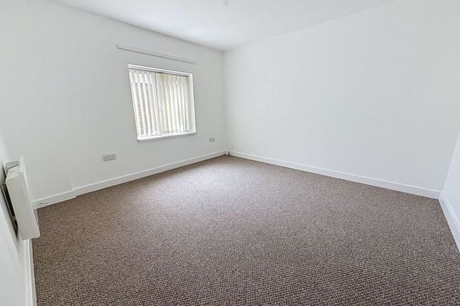 11b Lichfield Street, Stone photo 2