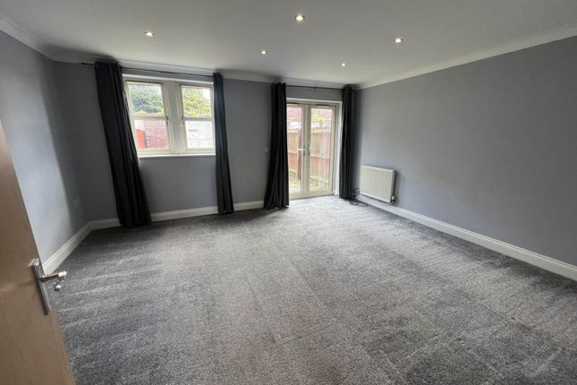 Property to rent in Westbridge Mews, Warrington