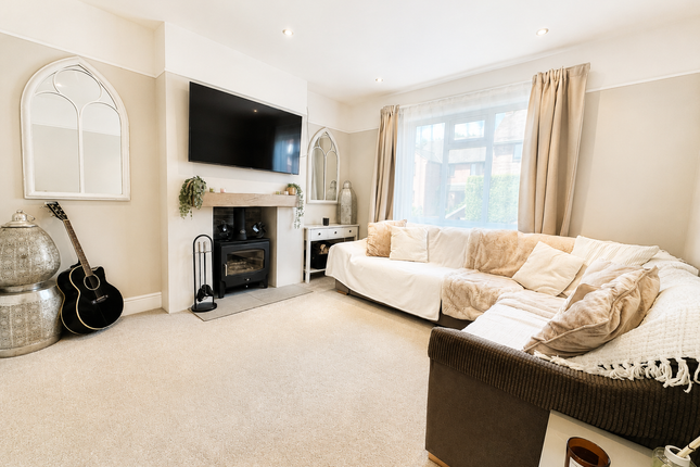 56, Station Road, Coalville photo 3