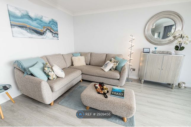 Flat, Southbourne Sands  Stourwood Avenue, Southbourne photo 5