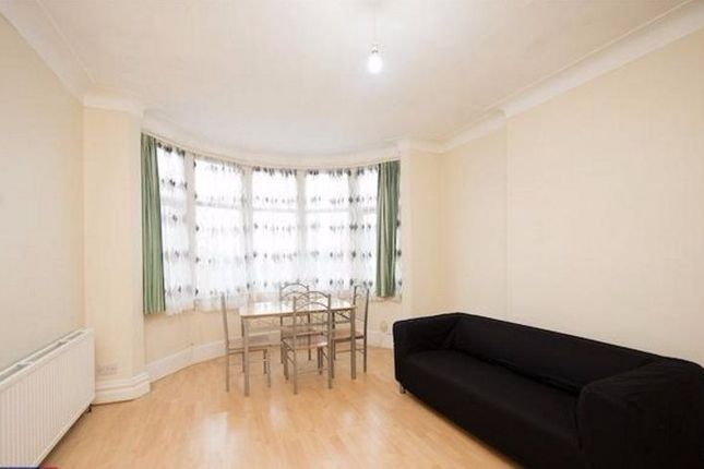 Thumbnail Flat to rent in The Drive, Golders Green