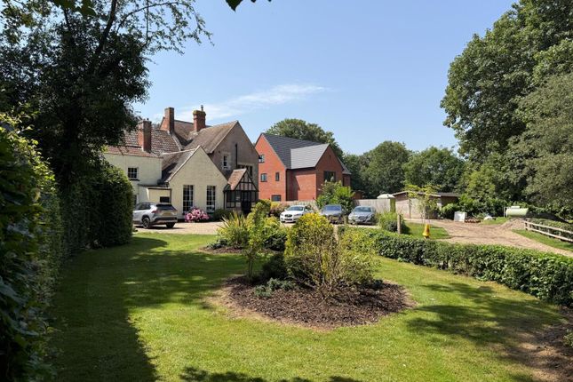 The Old Rectory, 17, Church Road, West Huntspill photo 2