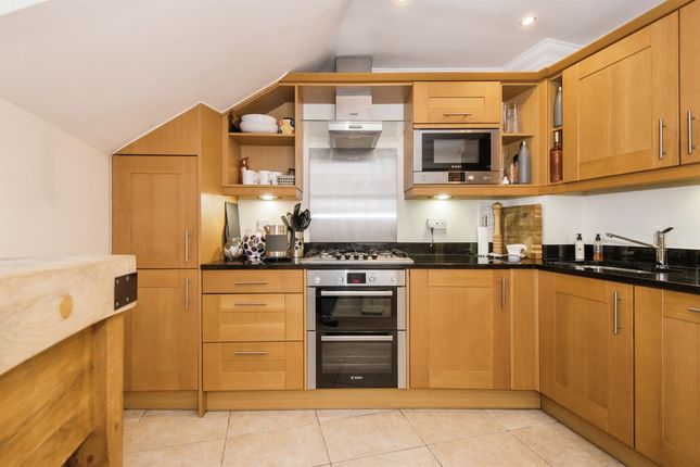 Flat for sale in Latimer Street, Romsey