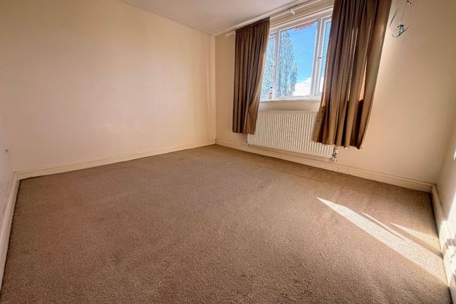 41, Dewsbury photo 4