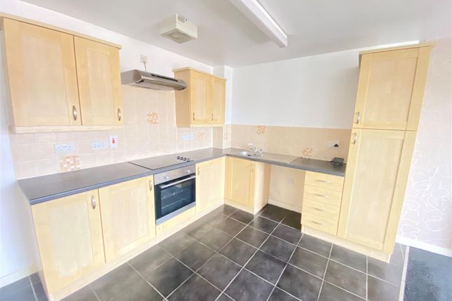 Flat 12, Heron House, Bell Street, Tipton photo 2