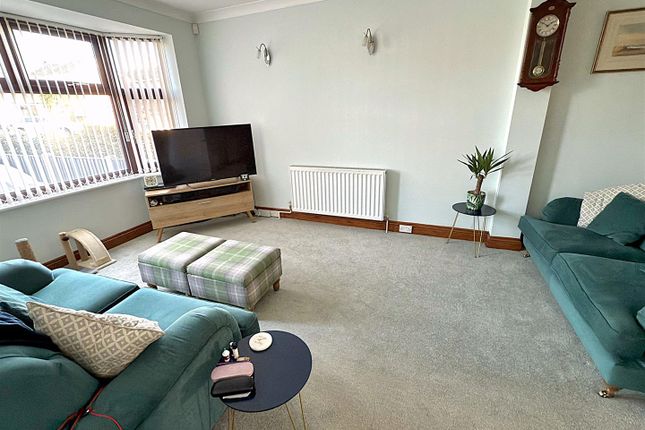 47, Walmer Road, Lowestoft photo 3