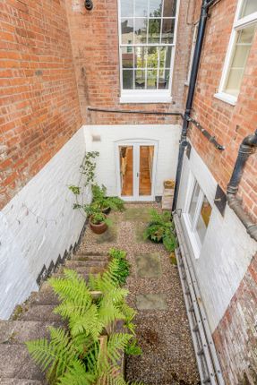 Town house for sale in Willes Road, Leamington Spa, Warwickshire