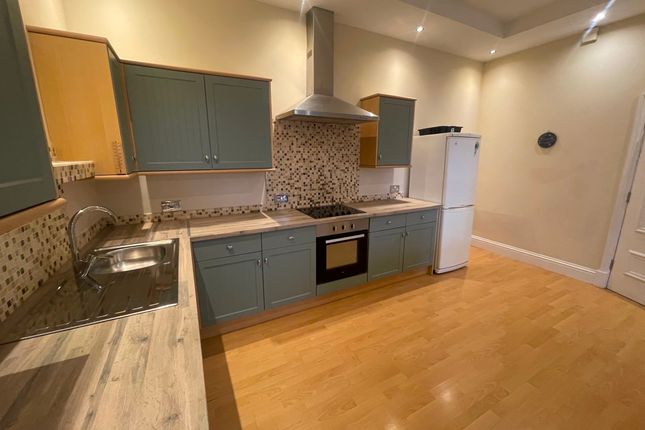 Flat 4, 10 Edward Street, Pontardawe, Swansea photo 4