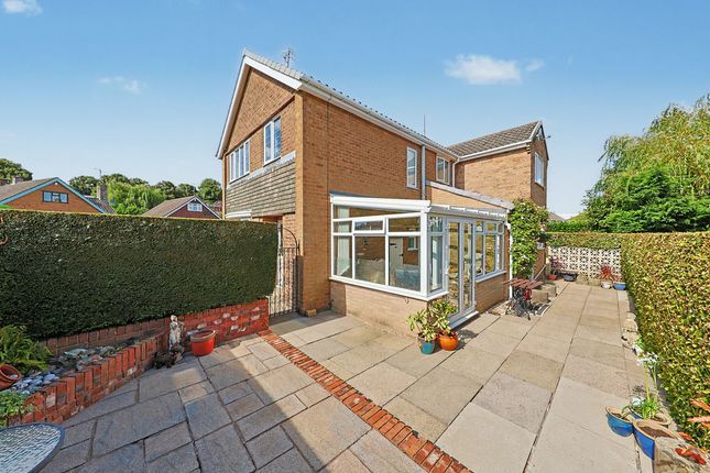 12, Thornbridge Crescent, Chesterfield photo 4