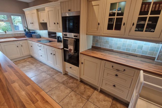 42, Chase Road, Staffordshire photo 3