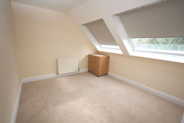 45L, Cranes Park, Surbiton photo 5