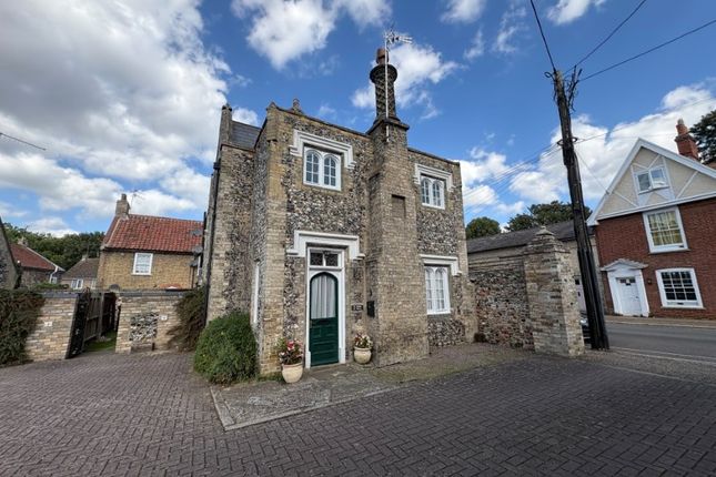 Gothic House, Flat 1 & 2, Thetford photo 3