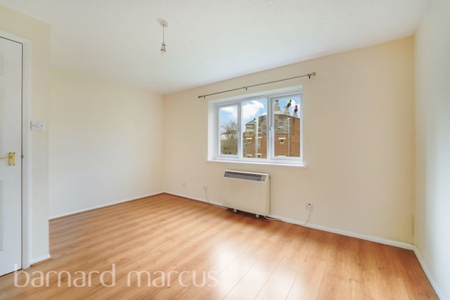 Foxglove Way, WALLINGTON photo 3