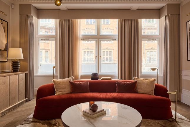 Flat 2, 98 Mount Street, London photo 5