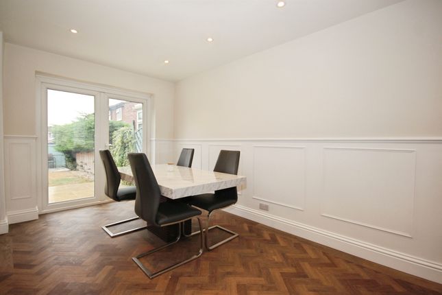 19, Wilnecote Grove, Leamington Spa photo 4