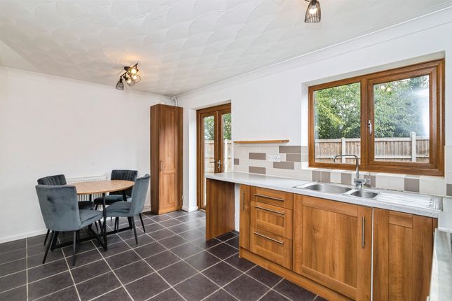 16, Millfield Close, Bungay photo 4