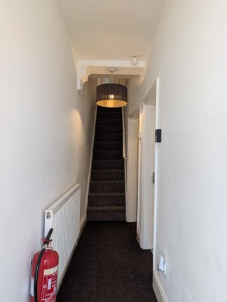 35, Furness Road, Manchester photo 5