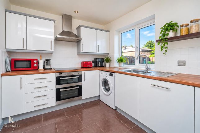 16, Aldford Grove, Bolton photo 4